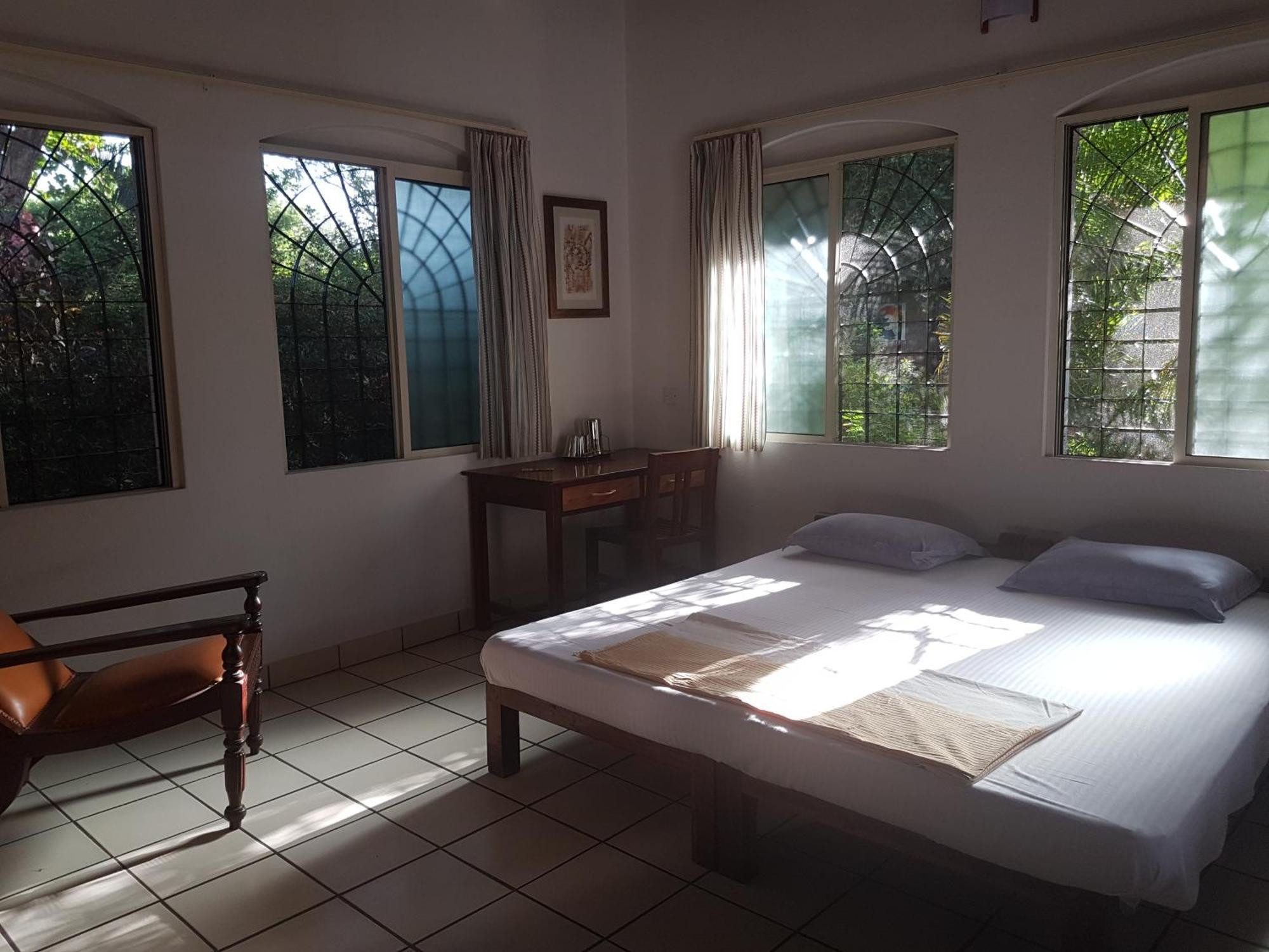 Gaia'S Garden Guest House Auroville Phòng bức ảnh