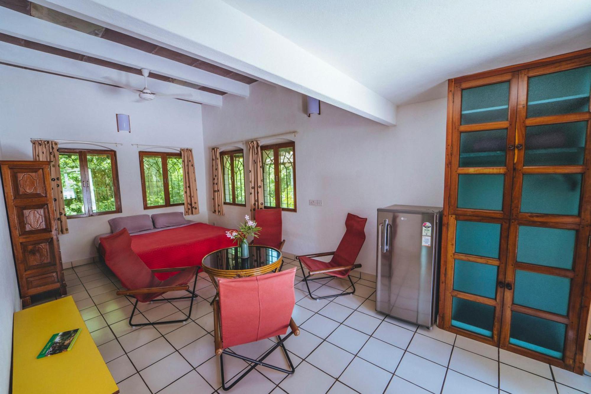 Gaia'S Garden Guest House Auroville Phòng bức ảnh